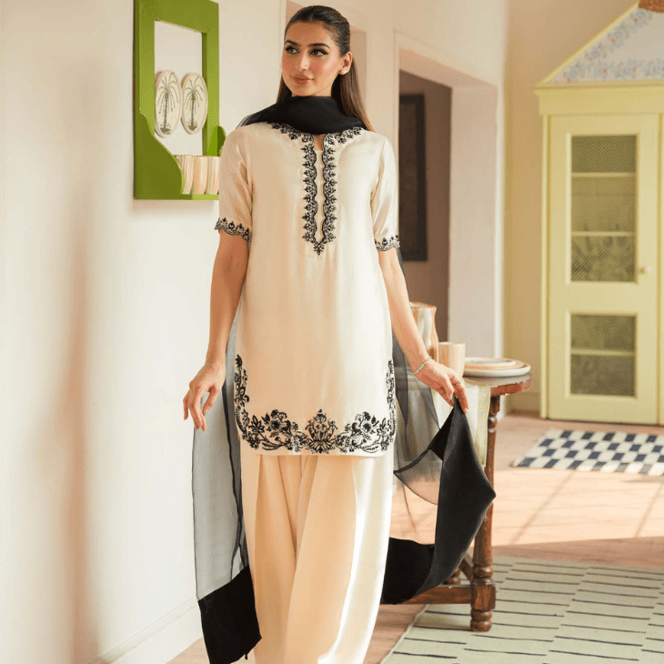 AISH WHITE - LIBASENISA