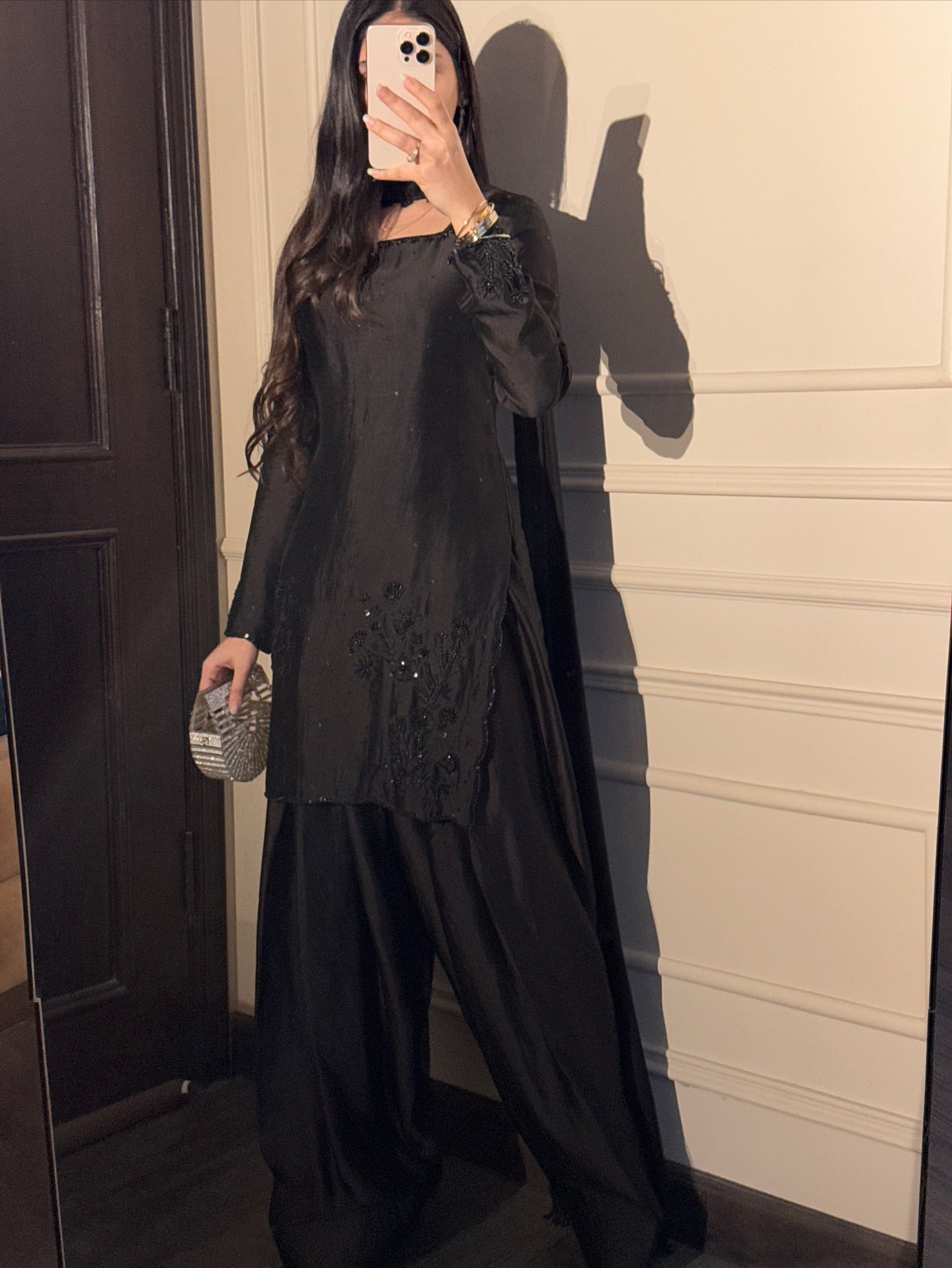 Noir Grace - LIBASENISA