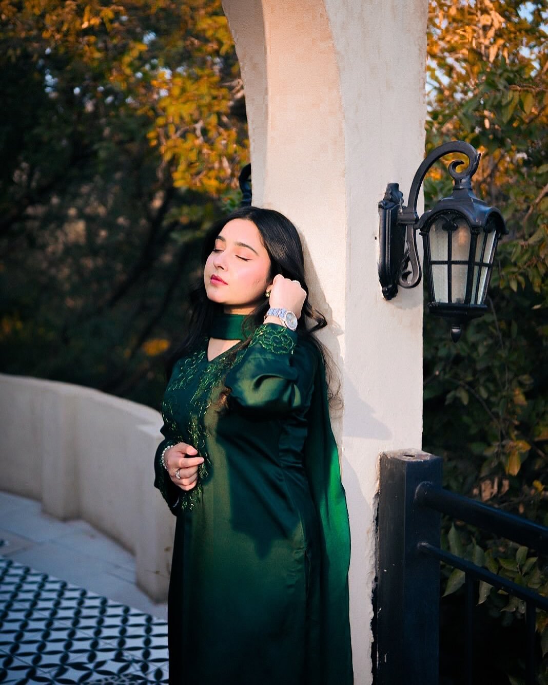 GUL-GREEN