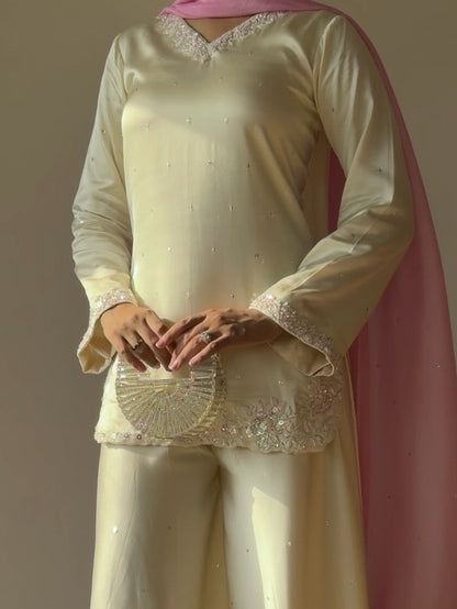 Ivory Blush-319