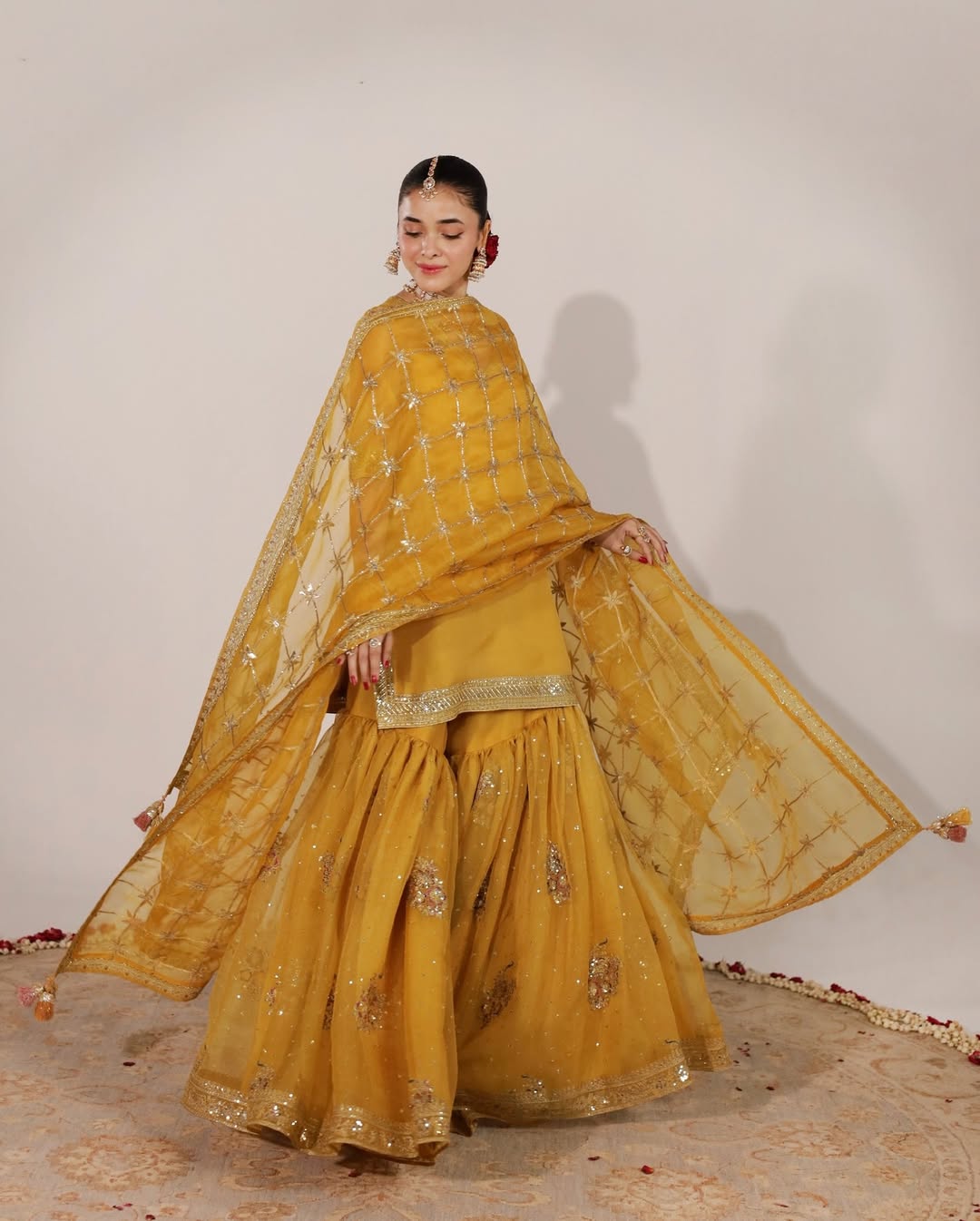 Dandelion Yellow Outfit - LIBASENISA