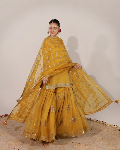 Dandelion Yellow Outfit - LIBASENISA