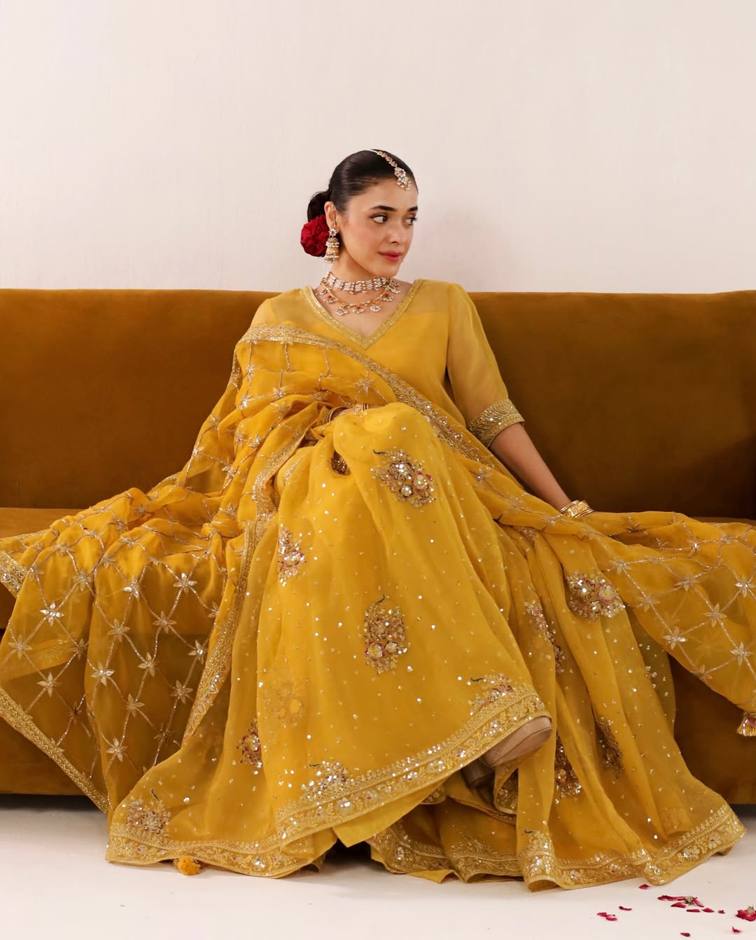 Dandelion Yellow Outfit - LIBASENISA