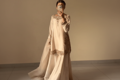 Ivory Gold - 319 - LIBASENISA