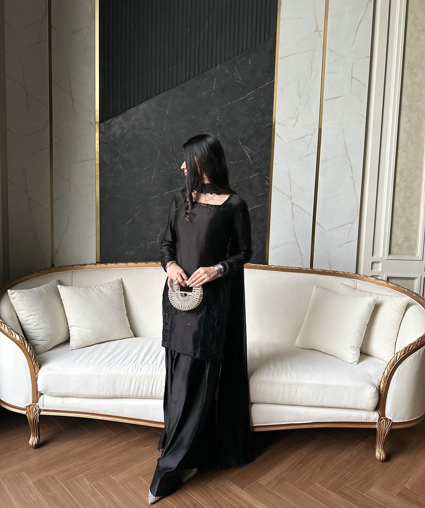 Noir Grace - LIBASENISA